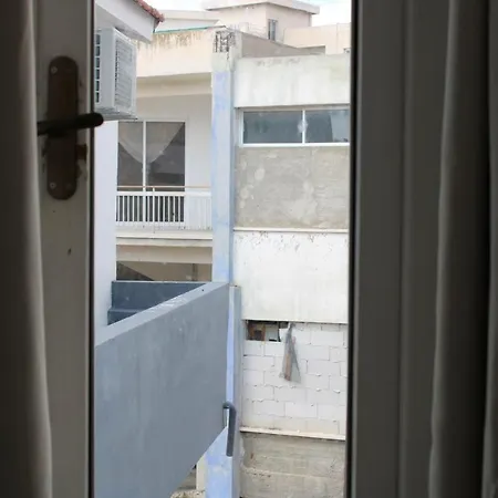Katsikantaris Homes アパート *