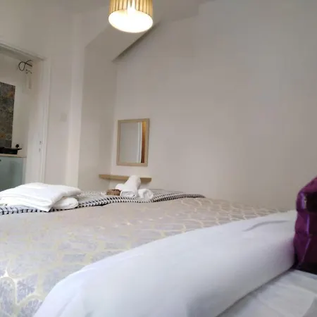 Katsikantaris Homes *