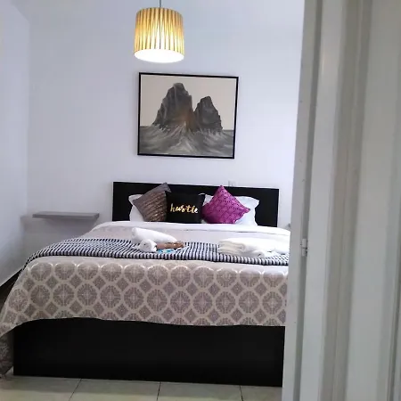 Katsikantaris Homes *