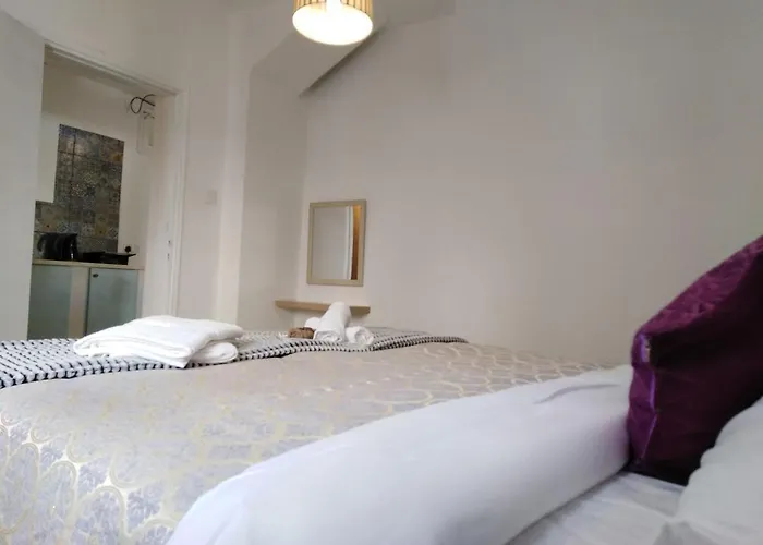 Katsikantaris Homes *